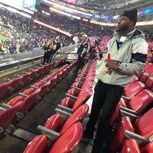 Meet your Posher, Jonathan